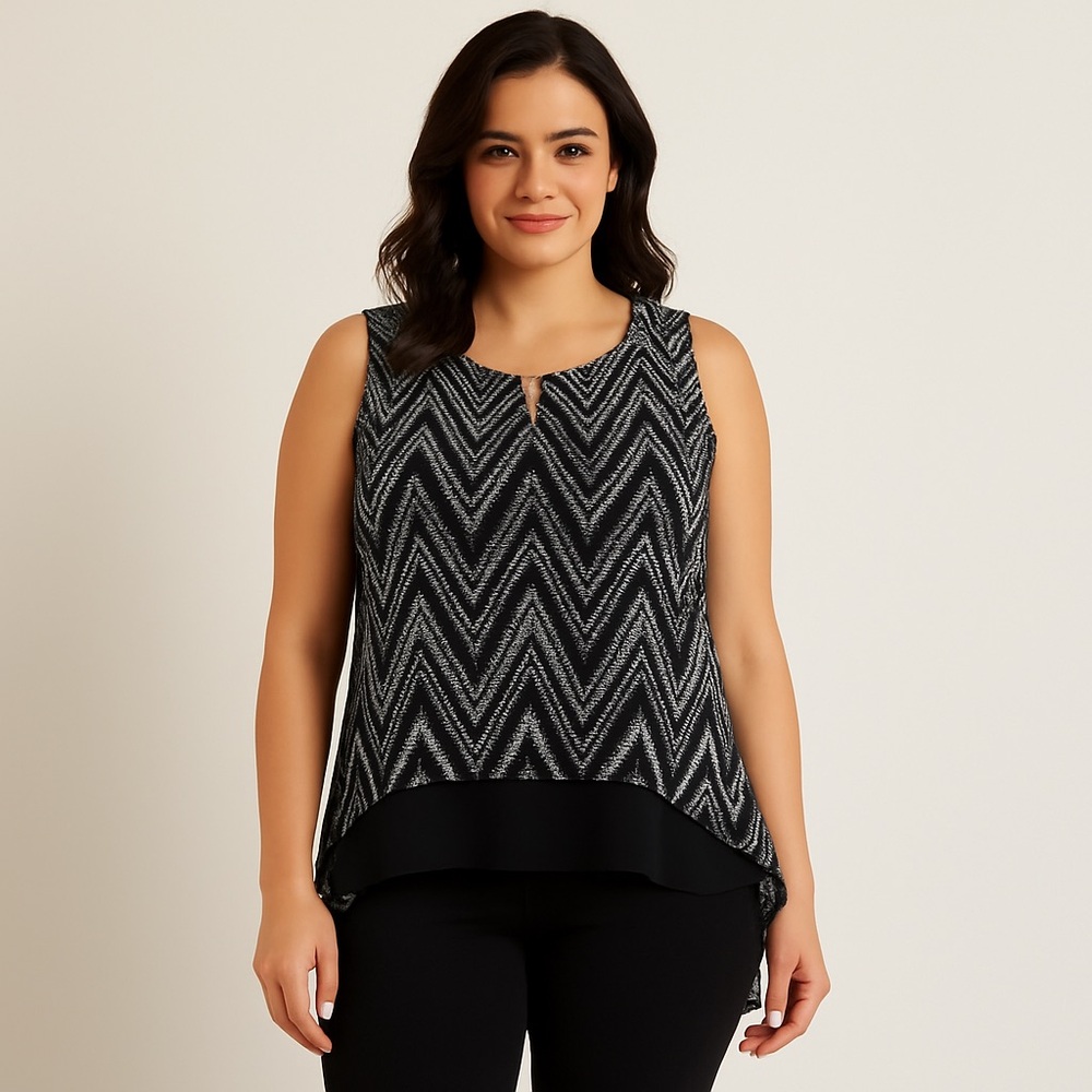 Cocomo Black and Pink Embroidered Label | M